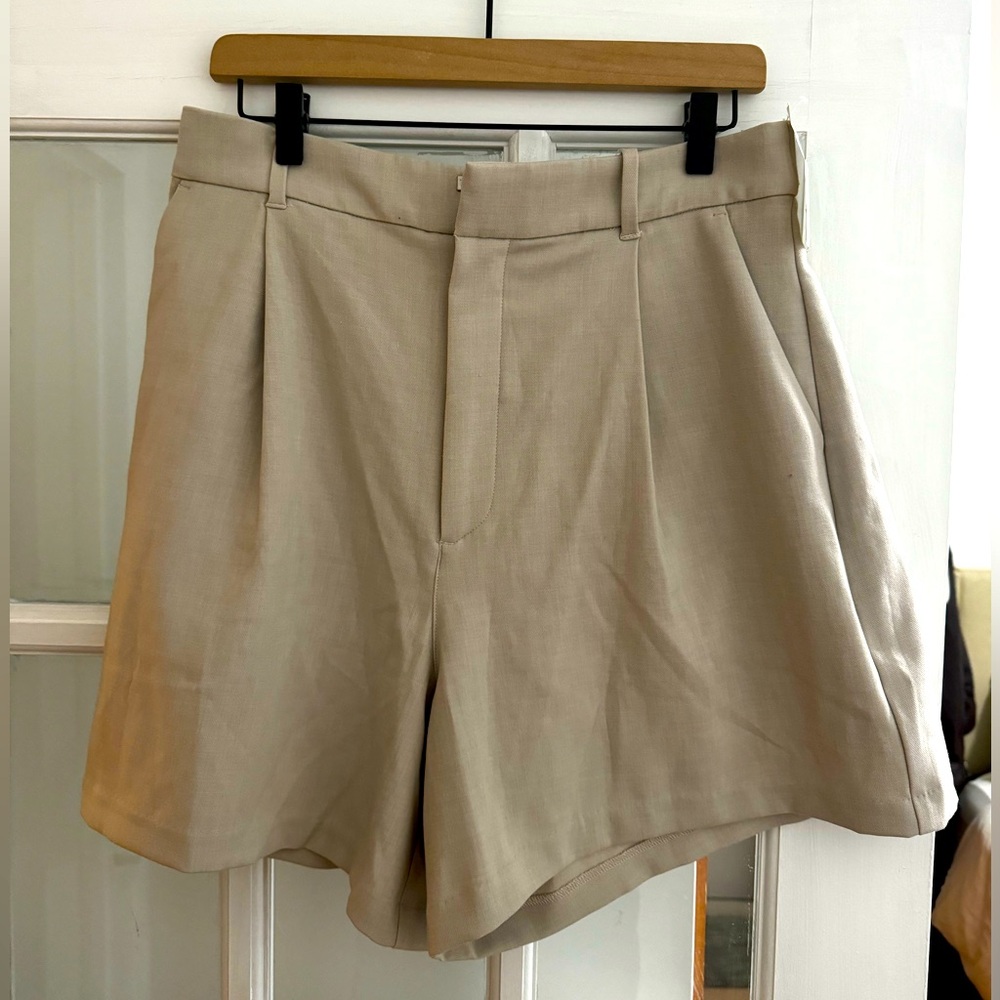 Abercrombie trouser shorts!